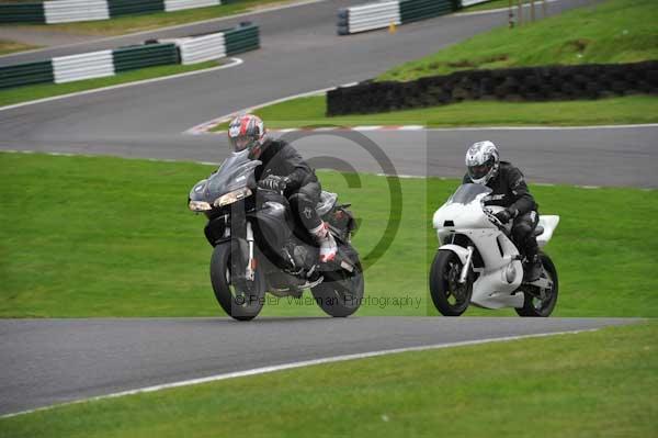 Motorcycle action photographs;cadwell;cadwell park photographs;event digital images;eventdigitalimages;motor racing louth lincolnshire;no limits trackday;peter wileman photography;trackday;trackday digital images;trackday photos