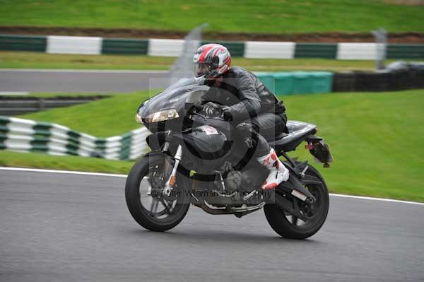 Motorcycle action photographs;cadwell;cadwell park photographs;event digital images;eventdigitalimages;motor racing louth lincolnshire;no limits trackday;peter wileman photography;trackday;trackday digital images;trackday photos