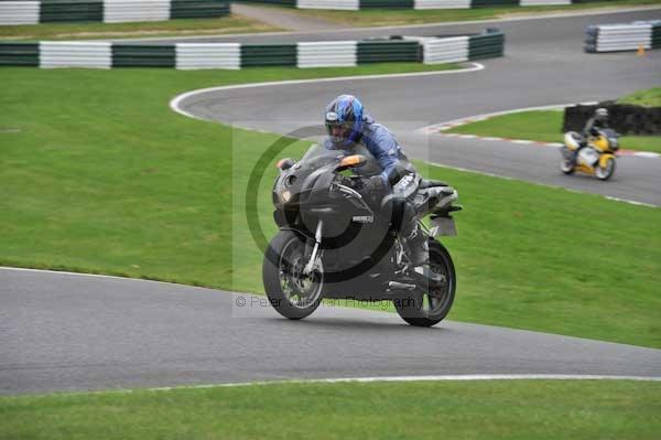 Motorcycle action photographs;cadwell;cadwell park photographs;event digital images;eventdigitalimages;motor racing louth lincolnshire;no limits trackday;peter wileman photography;trackday;trackday digital images;trackday photos