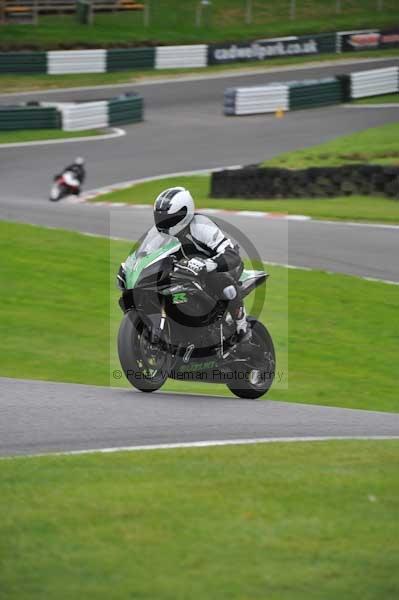 Motorcycle action photographs;cadwell;cadwell park photographs;event digital images;eventdigitalimages;motor racing louth lincolnshire;no limits trackday;peter wileman photography;trackday;trackday digital images;trackday photos