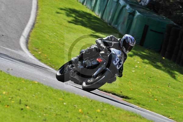 Motorcycle action photographs;cadwell;cadwell park photographs;event digital images;eventdigitalimages;motor racing louth lincolnshire;no limits trackday;peter wileman photography;trackday;trackday digital images;trackday photos