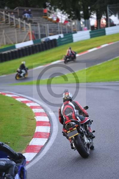 Motorcycle action photographs;cadwell;cadwell park photographs;event digital images;eventdigitalimages;motor racing louth lincolnshire;no limits trackday;peter wileman photography;trackday;trackday digital images;trackday photos