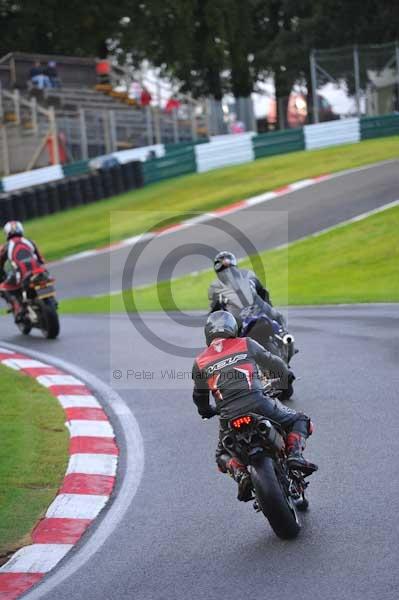 Motorcycle action photographs;cadwell;cadwell park photographs;event digital images;eventdigitalimages;motor racing louth lincolnshire;no limits trackday;peter wileman photography;trackday;trackday digital images;trackday photos