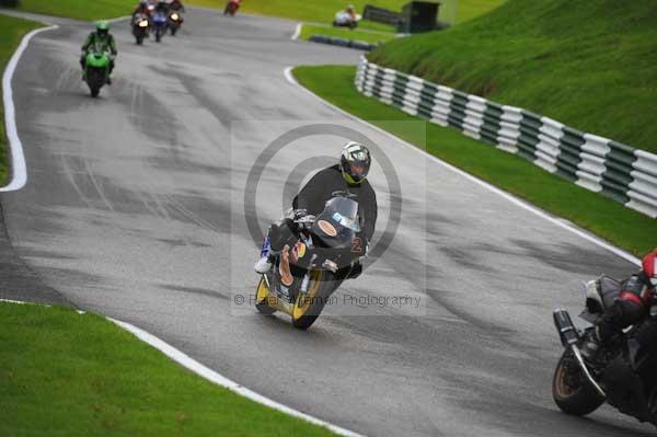 Motorcycle action photographs;cadwell;cadwell park photographs;event digital images;eventdigitalimages;motor racing louth lincolnshire;no limits trackday;peter wileman photography;trackday;trackday digital images;trackday photos