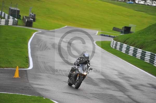 Motorcycle action photographs;cadwell;cadwell park photographs;event digital images;eventdigitalimages;motor racing louth lincolnshire;no limits trackday;peter wileman photography;trackday;trackday digital images;trackday photos