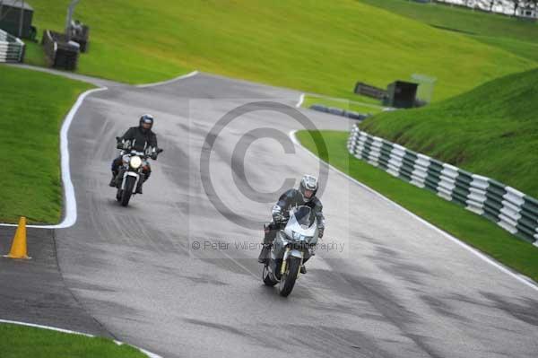 Motorcycle action photographs;cadwell;cadwell park photographs;event digital images;eventdigitalimages;motor racing louth lincolnshire;no limits trackday;peter wileman photography;trackday;trackday digital images;trackday photos