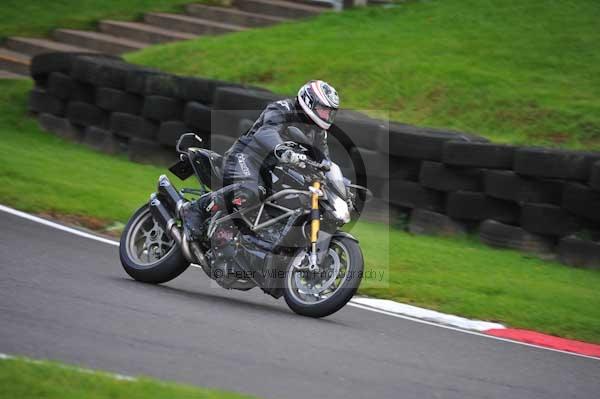 Motorcycle action photographs;cadwell;cadwell park photographs;event digital images;eventdigitalimages;motor racing louth lincolnshire;no limits trackday;peter wileman photography;trackday;trackday digital images;trackday photos