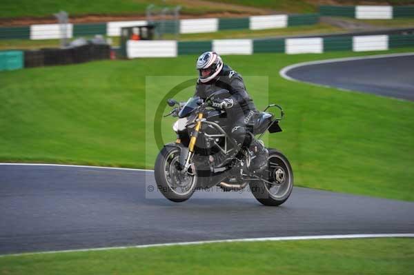 Motorcycle action photographs;cadwell;cadwell park photographs;event digital images;eventdigitalimages;motor racing louth lincolnshire;no limits trackday;peter wileman photography;trackday;trackday digital images;trackday photos