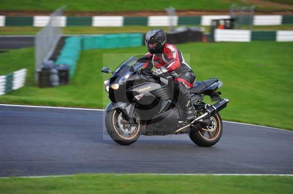 Motorcycle action photographs;cadwell;cadwell park photographs;event digital images;eventdigitalimages;motor racing louth lincolnshire;no limits trackday;peter wileman photography;trackday;trackday digital images;trackday photos