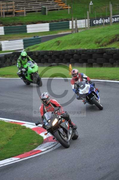 Motorcycle action photographs;cadwell;cadwell park photographs;event digital images;eventdigitalimages;motor racing louth lincolnshire;no limits trackday;peter wileman photography;trackday;trackday digital images;trackday photos