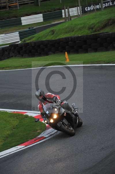 Motorcycle action photographs;cadwell;cadwell park photographs;event digital images;eventdigitalimages;motor racing louth lincolnshire;no limits trackday;peter wileman photography;trackday;trackday digital images;trackday photos