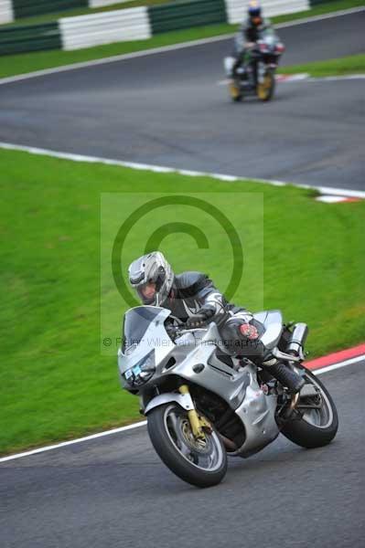 Motorcycle action photographs;cadwell;cadwell park photographs;event digital images;eventdigitalimages;motor racing louth lincolnshire;no limits trackday;peter wileman photography;trackday;trackday digital images;trackday photos