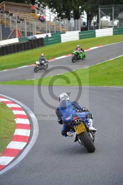 Motorcycle action photographs;cadwell;cadwell park photographs;event digital images;eventdigitalimages;motor racing louth lincolnshire;no limits trackday;peter wileman photography;trackday;trackday digital images;trackday photos