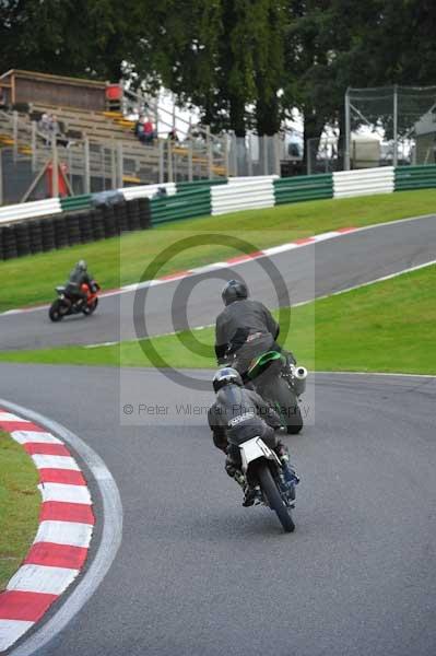 Motorcycle action photographs;cadwell;cadwell park photographs;event digital images;eventdigitalimages;motor racing louth lincolnshire;no limits trackday;peter wileman photography;trackday;trackday digital images;trackday photos