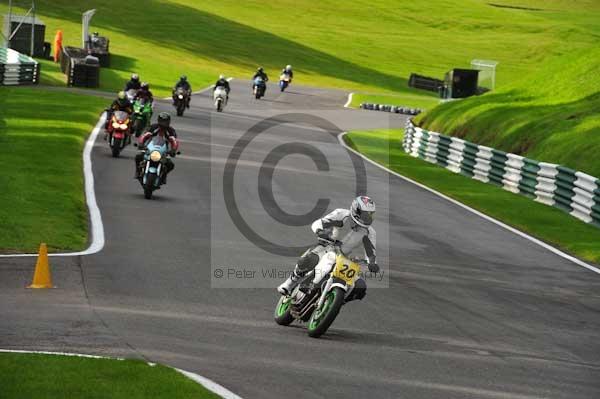 Motorcycle action photographs;cadwell;cadwell park photographs;event digital images;eventdigitalimages;motor racing louth lincolnshire;no limits trackday;peter wileman photography;trackday;trackday digital images;trackday photos