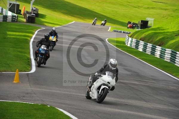 Motorcycle action photographs;cadwell;cadwell park photographs;event digital images;eventdigitalimages;motor racing louth lincolnshire;no limits trackday;peter wileman photography;trackday;trackday digital images;trackday photos