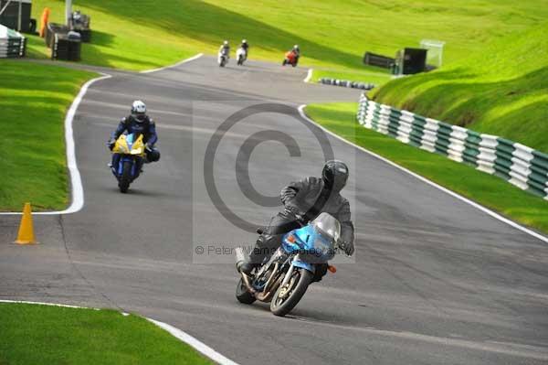 Motorcycle action photographs;cadwell;cadwell park photographs;event digital images;eventdigitalimages;motor racing louth lincolnshire;no limits trackday;peter wileman photography;trackday;trackday digital images;trackday photos