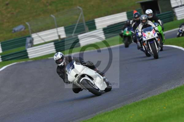 Motorcycle action photographs;cadwell;cadwell park photographs;event digital images;eventdigitalimages;motor racing louth lincolnshire;no limits trackday;peter wileman photography;trackday;trackday digital images;trackday photos