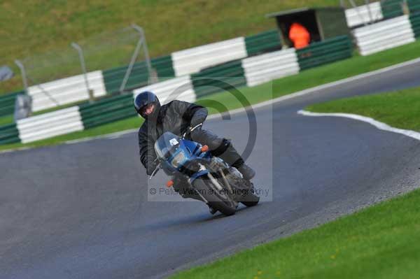 Motorcycle action photographs;cadwell;cadwell park photographs;event digital images;eventdigitalimages;motor racing louth lincolnshire;no limits trackday;peter wileman photography;trackday;trackday digital images;trackday photos