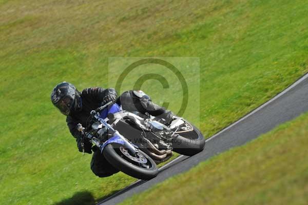 Motorcycle action photographs;cadwell;cadwell park photographs;event digital images;eventdigitalimages;motor racing louth lincolnshire;no limits trackday;peter wileman photography;trackday;trackday digital images;trackday photos