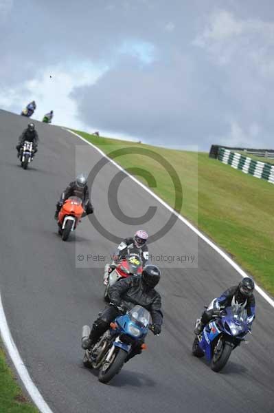 Motorcycle action photographs;cadwell;cadwell park photographs;event digital images;eventdigitalimages;motor racing louth lincolnshire;no limits trackday;peter wileman photography;trackday;trackday digital images;trackday photos