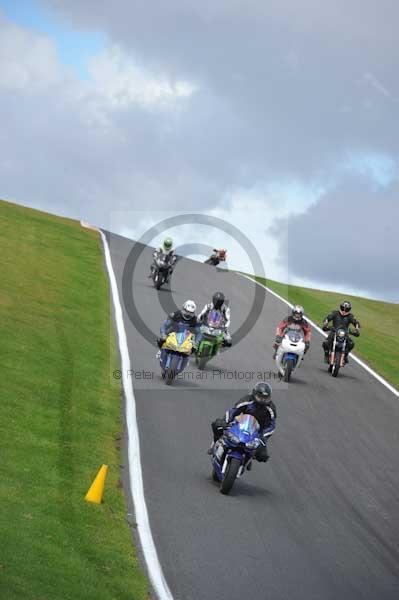 Motorcycle action photographs;cadwell;cadwell park photographs;event digital images;eventdigitalimages;motor racing louth lincolnshire;no limits trackday;peter wileman photography;trackday;trackday digital images;trackday photos