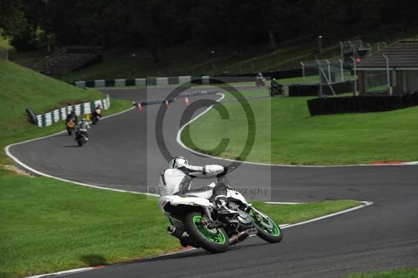 Motorcycle action photographs;cadwell;cadwell park photographs;event digital images;eventdigitalimages;motor racing louth lincolnshire;no limits trackday;peter wileman photography;trackday;trackday digital images;trackday photos