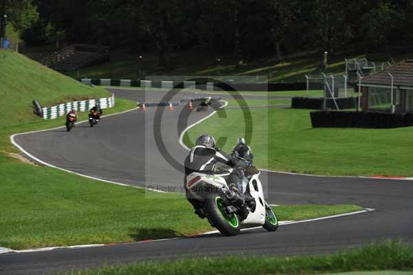 Motorcycle action photographs;cadwell;cadwell park photographs;event digital images;eventdigitalimages;motor racing louth lincolnshire;no limits trackday;peter wileman photography;trackday;trackday digital images;trackday photos