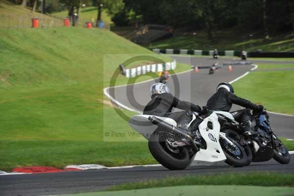 Motorcycle action photographs;cadwell;cadwell park photographs;event digital images;eventdigitalimages;motor racing louth lincolnshire;no limits trackday;peter wileman photography;trackday;trackday digital images;trackday photos