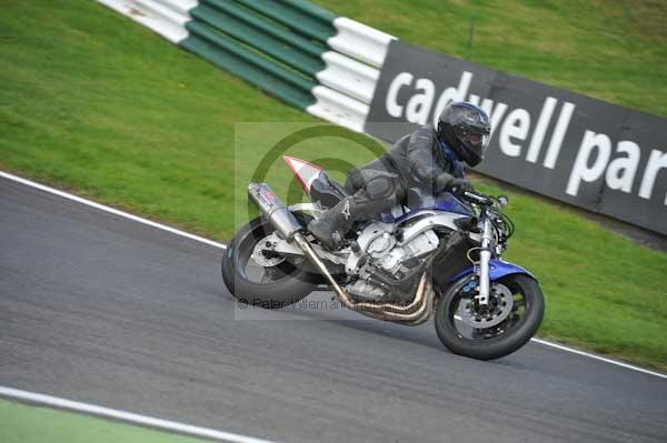 Motorcycle action photographs;cadwell;cadwell park photographs;event digital images;eventdigitalimages;motor racing louth lincolnshire;no limits trackday;peter wileman photography;trackday;trackday digital images;trackday photos