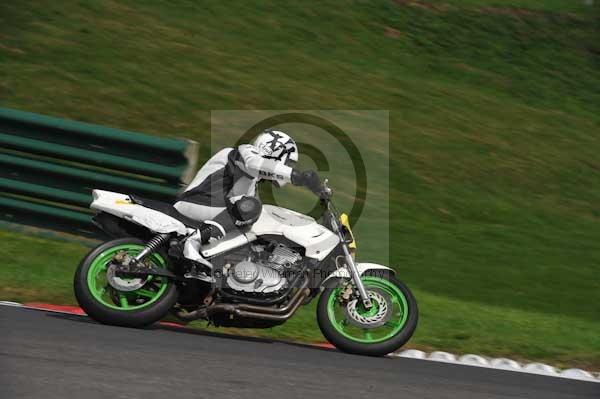 Motorcycle action photographs;cadwell;cadwell park photographs;event digital images;eventdigitalimages;motor racing louth lincolnshire;no limits trackday;peter wileman photography;trackday;trackday digital images;trackday photos