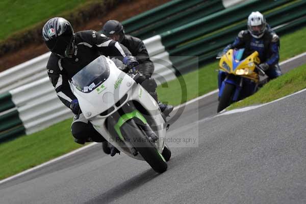 Motorcycle action photographs;cadwell;cadwell park photographs;event digital images;eventdigitalimages;motor racing louth lincolnshire;no limits trackday;peter wileman photography;trackday;trackday digital images;trackday photos