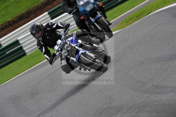 Motorcycle action photographs;cadwell;cadwell park photographs;event digital images;eventdigitalimages;motor racing louth lincolnshire;no limits trackday;peter wileman photography;trackday;trackday digital images;trackday photos