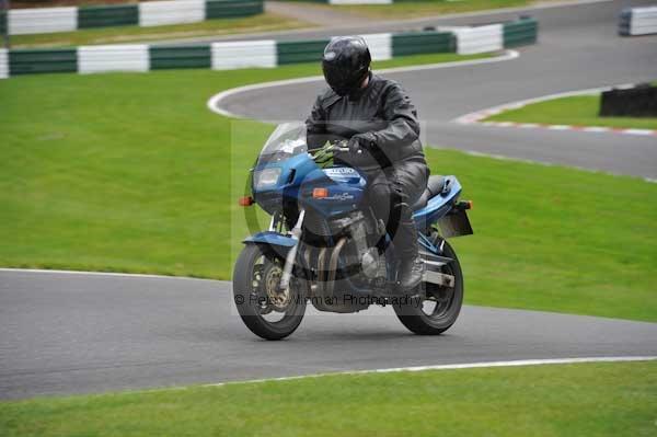 Motorcycle action photographs;cadwell;cadwell park photographs;event digital images;eventdigitalimages;motor racing louth lincolnshire;no limits trackday;peter wileman photography;trackday;trackday digital images;trackday photos