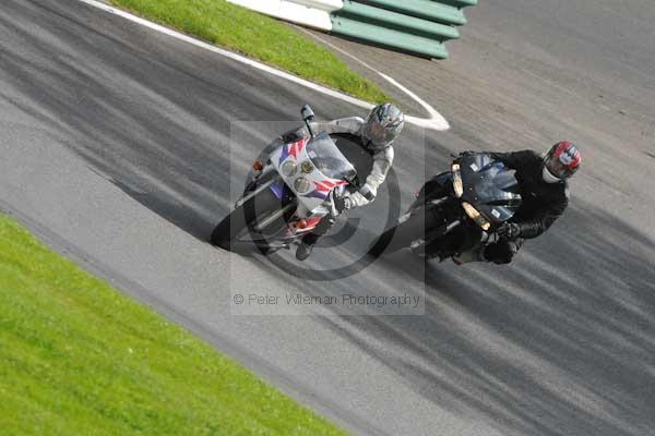 Motorcycle action photographs;cadwell;cadwell park photographs;event digital images;eventdigitalimages;motor racing louth lincolnshire;no limits trackday;peter wileman photography;trackday;trackday digital images;trackday photos