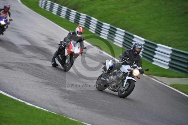 Motorcycle action photographs;cadwell;cadwell park photographs;event digital images;eventdigitalimages;motor racing louth lincolnshire;no limits trackday;peter wileman photography;trackday;trackday digital images;trackday photos