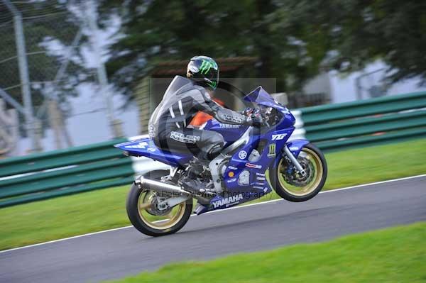 Motorcycle action photographs;cadwell;cadwell park photographs;event digital images;eventdigitalimages;motor racing louth lincolnshire;no limits trackday;peter wileman photography;trackday;trackday digital images;trackday photos