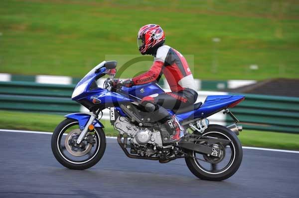 Motorcycle action photographs;cadwell;cadwell park photographs;event digital images;eventdigitalimages;motor racing louth lincolnshire;no limits trackday;peter wileman photography;trackday;trackday digital images;trackday photos