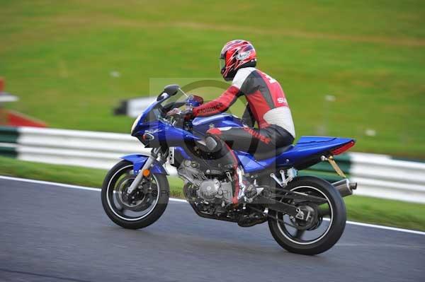 Motorcycle action photographs;cadwell;cadwell park photographs;event digital images;eventdigitalimages;motor racing louth lincolnshire;no limits trackday;peter wileman photography;trackday;trackday digital images;trackday photos