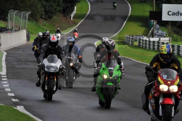 Motorcycle action photographs;cadwell;cadwell park photographs;event digital images;eventdigitalimages;motor racing louth lincolnshire;no limits trackday;peter wileman photography;trackday;trackday digital images;trackday photos