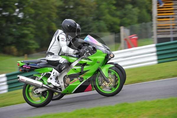 Motorcycle action photographs;cadwell;cadwell park photographs;event digital images;eventdigitalimages;motor racing louth lincolnshire;no limits trackday;peter wileman photography;trackday;trackday digital images;trackday photos