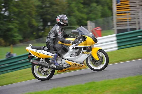 Motorcycle action photographs;cadwell;cadwell park photographs;event digital images;eventdigitalimages;motor racing louth lincolnshire;no limits trackday;peter wileman photography;trackday;trackday digital images;trackday photos