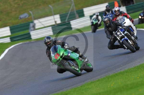 Motorcycle action photographs;cadwell;cadwell park photographs;event digital images;eventdigitalimages;motor racing louth lincolnshire;no limits trackday;peter wileman photography;trackday;trackday digital images;trackday photos