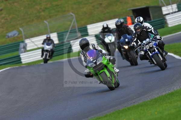 Motorcycle action photographs;cadwell;cadwell park photographs;event digital images;eventdigitalimages;motor racing louth lincolnshire;no limits trackday;peter wileman photography;trackday;trackday digital images;trackday photos