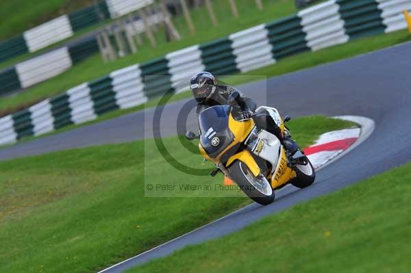 Motorcycle action photographs;cadwell;cadwell park photographs;event digital images;eventdigitalimages;motor racing louth lincolnshire;no limits trackday;peter wileman photography;trackday;trackday digital images;trackday photos