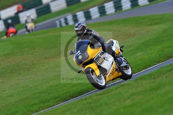 Motorcycle action photographs;cadwell;cadwell park photographs;event digital images;eventdigitalimages;motor racing louth lincolnshire;no limits trackday;peter wileman photography;trackday;trackday digital images;trackday photos