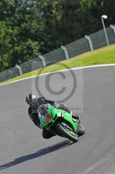 Motorcycle action photographs;cadwell;cadwell park photographs;event digital images;eventdigitalimages;motor racing louth lincolnshire;no limits trackday;peter wileman photography;trackday;trackday digital images;trackday photos