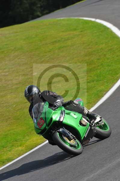 Motorcycle action photographs;cadwell;cadwell park photographs;event digital images;eventdigitalimages;motor racing louth lincolnshire;no limits trackday;peter wileman photography;trackday;trackday digital images;trackday photos