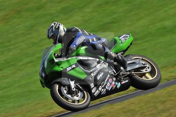 Motorcycle action photographs;cadwell;cadwell park photographs;event digital images;eventdigitalimages;motor racing louth lincolnshire;no limits trackday;peter wileman photography;trackday;trackday digital images;trackday photos