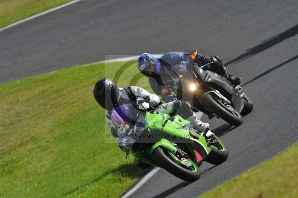 Motorcycle action photographs;cadwell;cadwell park photographs;event digital images;eventdigitalimages;motor racing louth lincolnshire;no limits trackday;peter wileman photography;trackday;trackday digital images;trackday photos